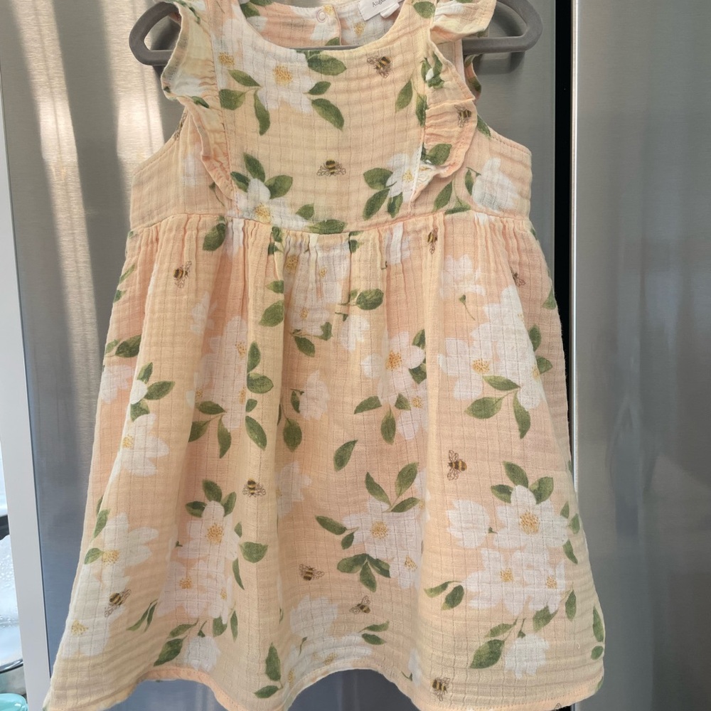 Angel Dear | flutter sleeve magnolia dress | size 2